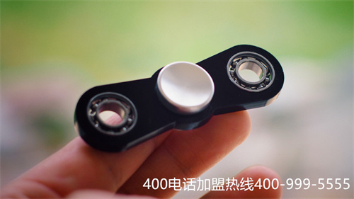 (廣州400電話代理)(選擇400電話代理商需要注意什么？這三點(diǎn)一定要考慮!)